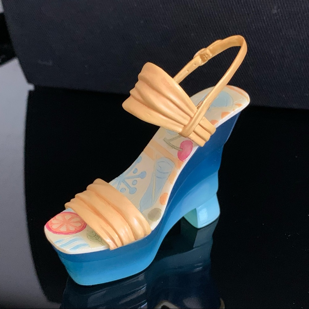 Just The Right Shoe Double Trouble Willitts Raine